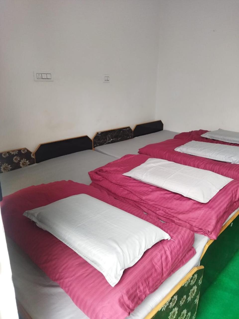 Hotel Narayana Residency Gupta Kashi Екстер'єр фото