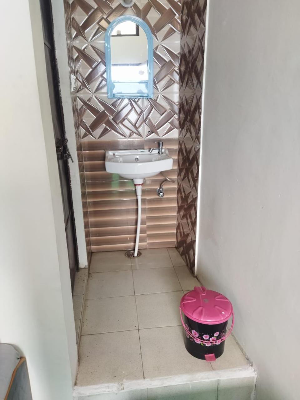 Hotel Narayana Residency Gupta Kashi Екстер'єр фото